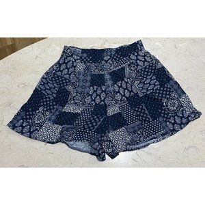 Topshop shorts Blue Bandana Print size 4 Pockets Short